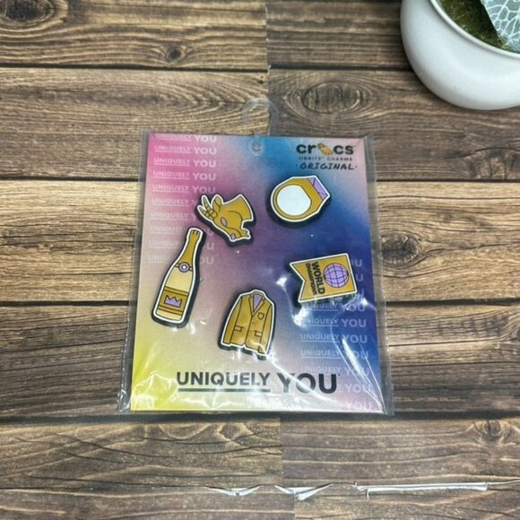 NWT Crocs Winner Jibbitz Charms Original 5 Pack (10012123) *RETAIL $20* - Picture 1 of 11